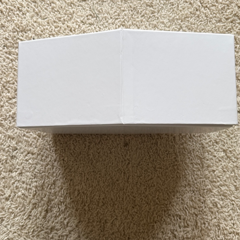 White Box - Picture 2 of 5